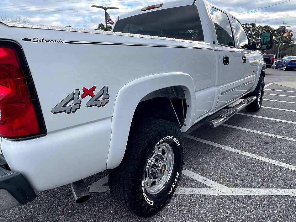 2004 Chevrolet Silverado LT