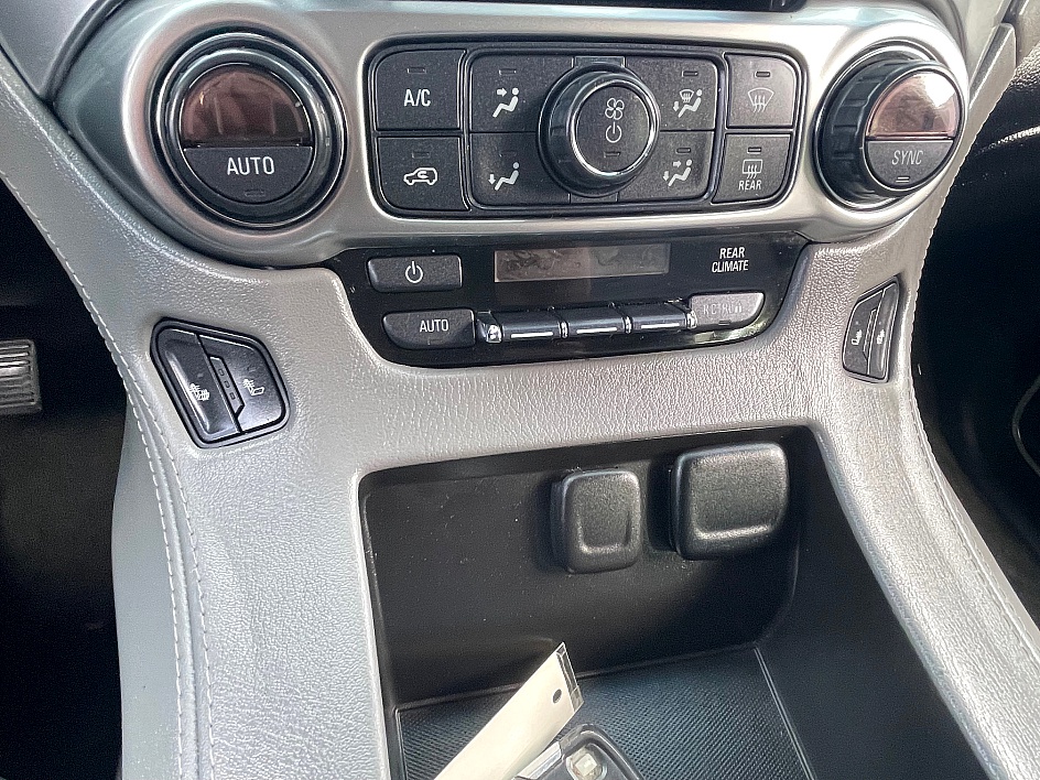 2015 Chevrolet Suburban LT