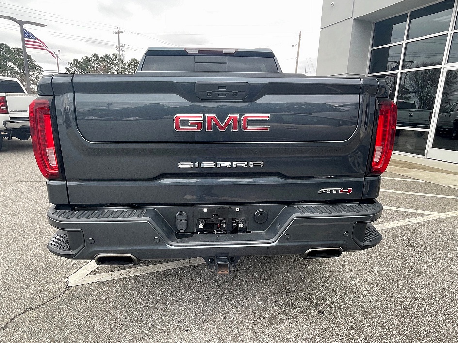 2021 GMC Sierra AT4