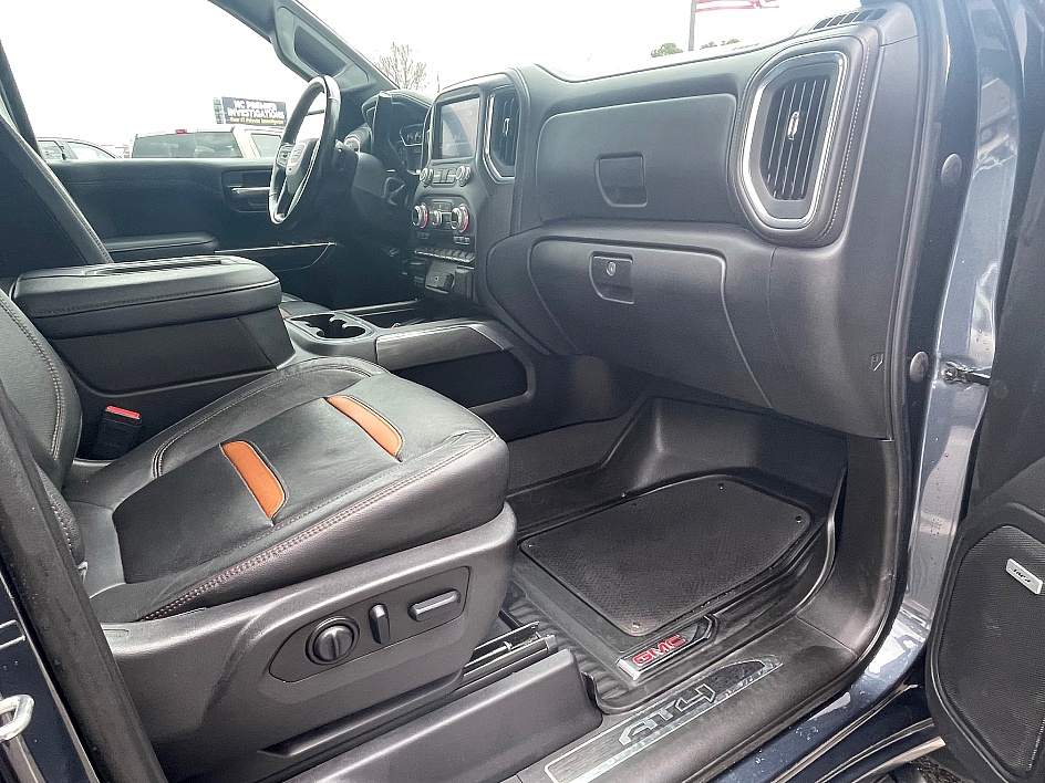2021 GMC Sierra AT4