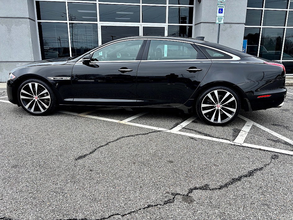 2019 Jaguar Xj