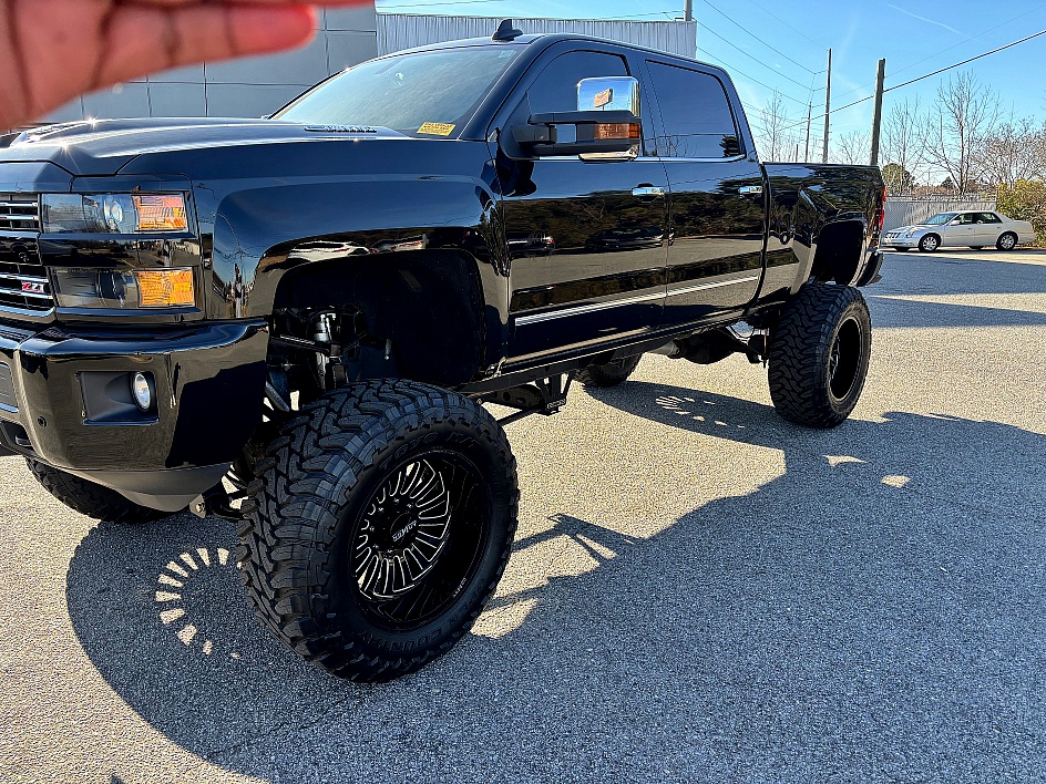 2017 Chevrolet 2500 High Country