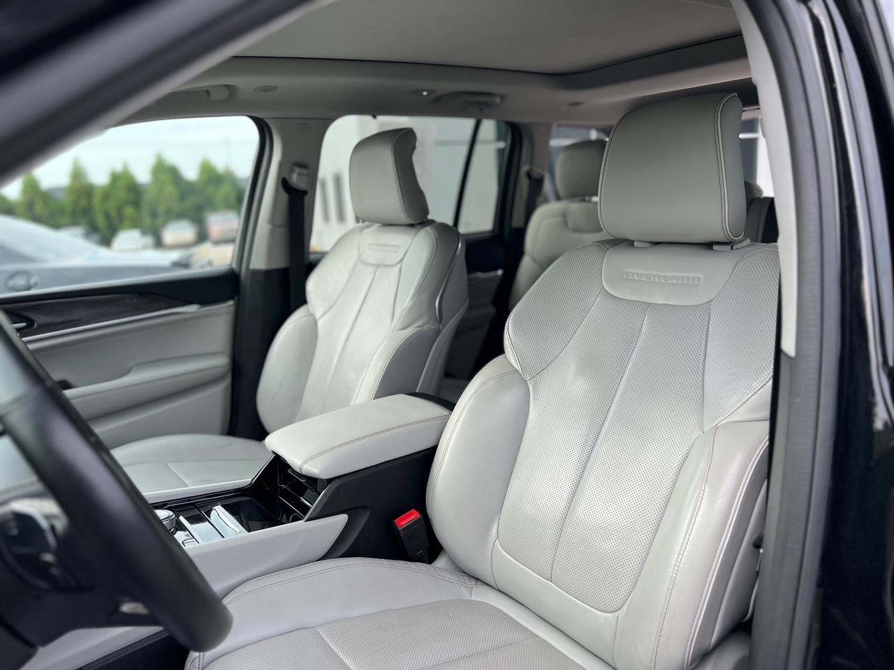 2022 Jeep Grand Cherokee Overland