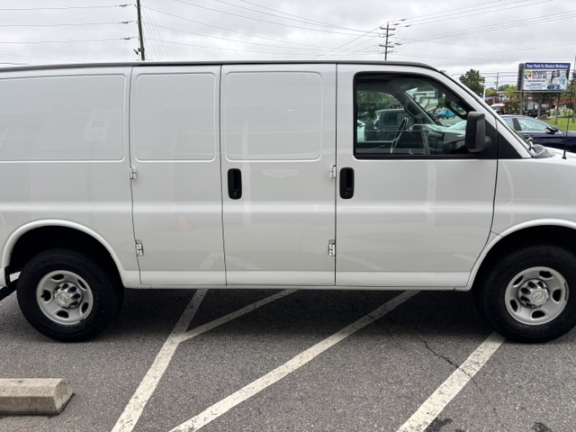 2022 Chevrolet Express Cargo