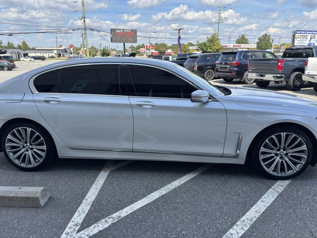 2020 BMW 750i xDrive