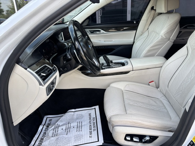 2020 BMW 750i xDrive