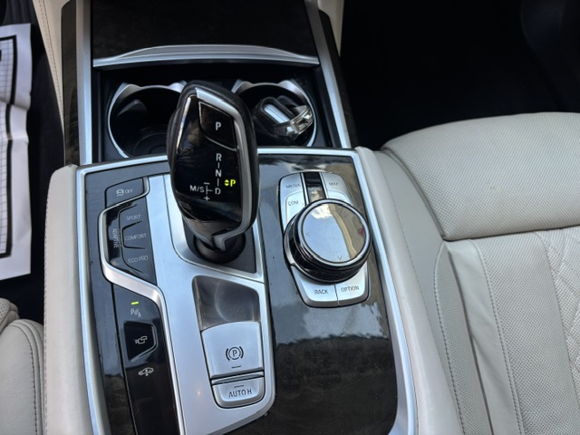 2020 BMW 750i xDrive