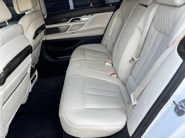 2020 BMW 750i xDrive