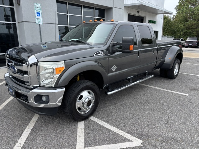 2016 Ford F-350 Lariat Crew Cab