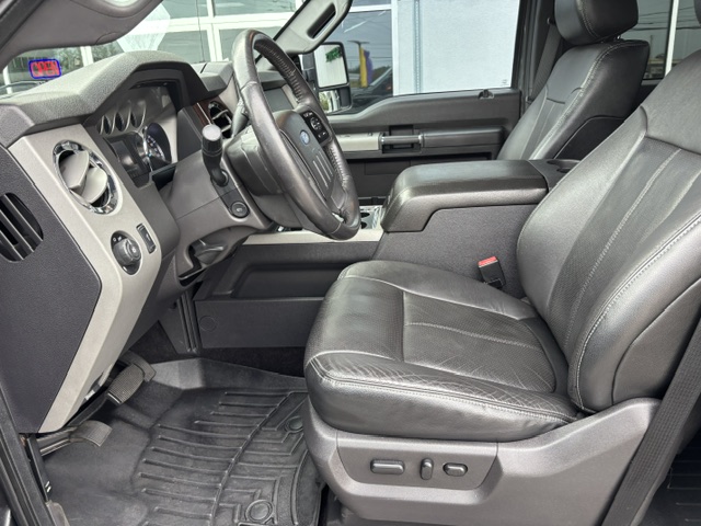 2016 Ford F-350 Lariat Crew Cab