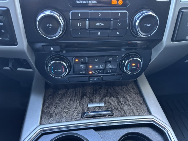 2017 Ford F-250 CREW CAB 6.7L LARIAT
