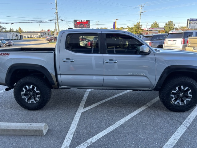 2016 Toyota Tacoma SR/SR5/TRD Off Road/TRD Sport/TRD Pro