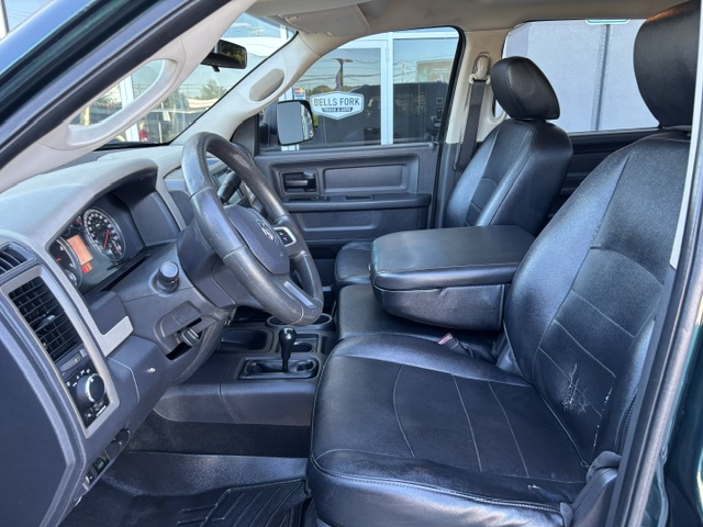 2011 Dodge RAM ST Crew Cab SWB 4WD