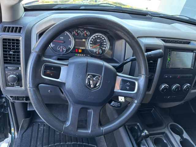 2011 Dodge RAM ST Crew Cab SWB 4WD