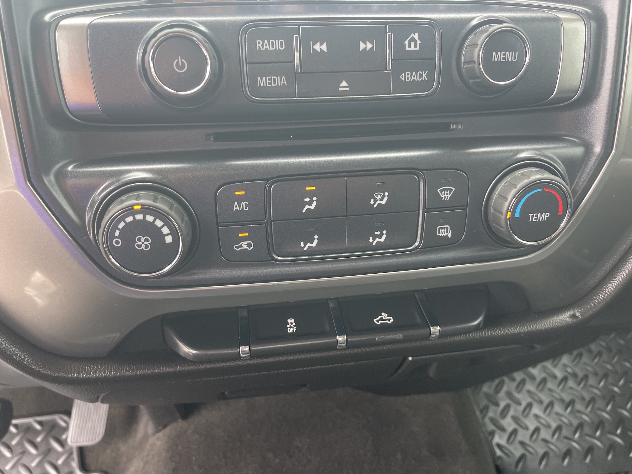 2018 Chevrolet Silverado LT